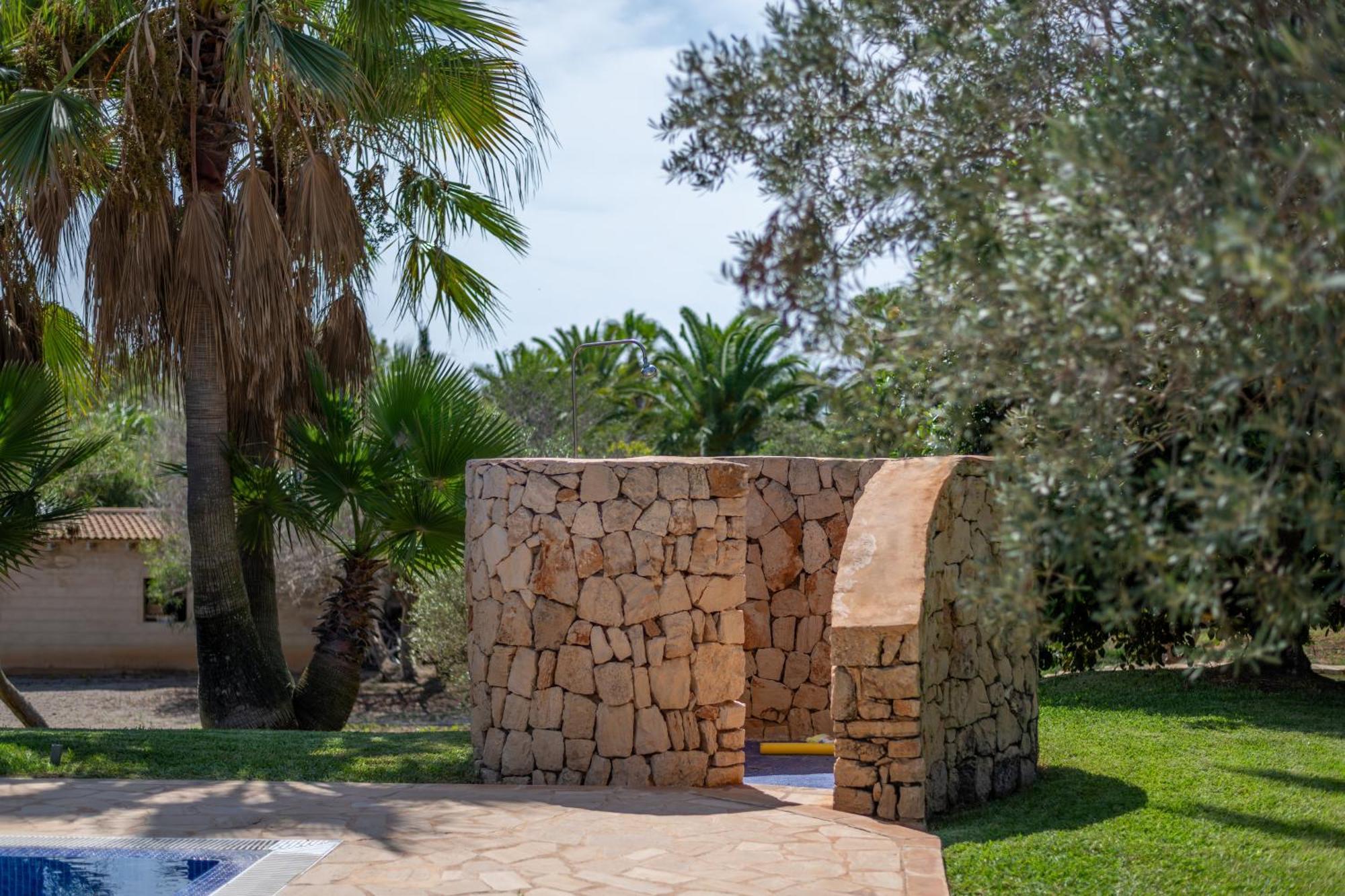 Fina Villa